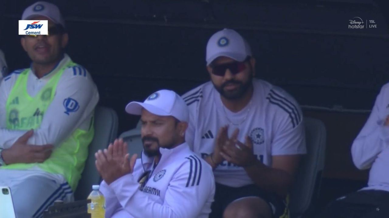 रोहित शर्मा, Rohit Sharma in Indian dressing room in Perth